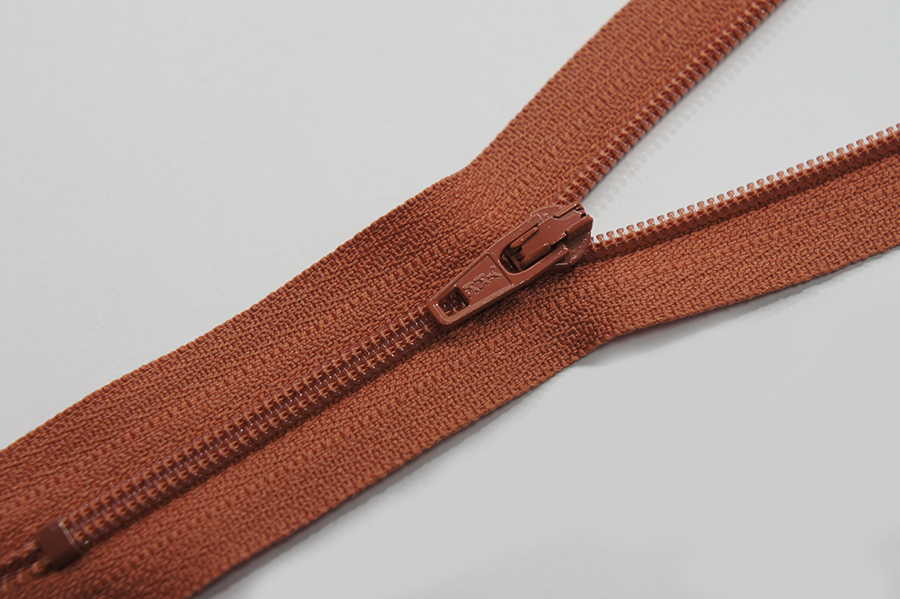 Блискавка YKK Тип 3 теракотовий рудий 18 см