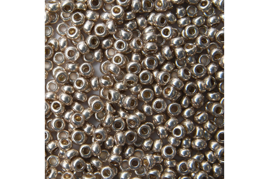 Бісер Preciosa 18113 №10 непрозорий сольгель бежевий 2,3 мм