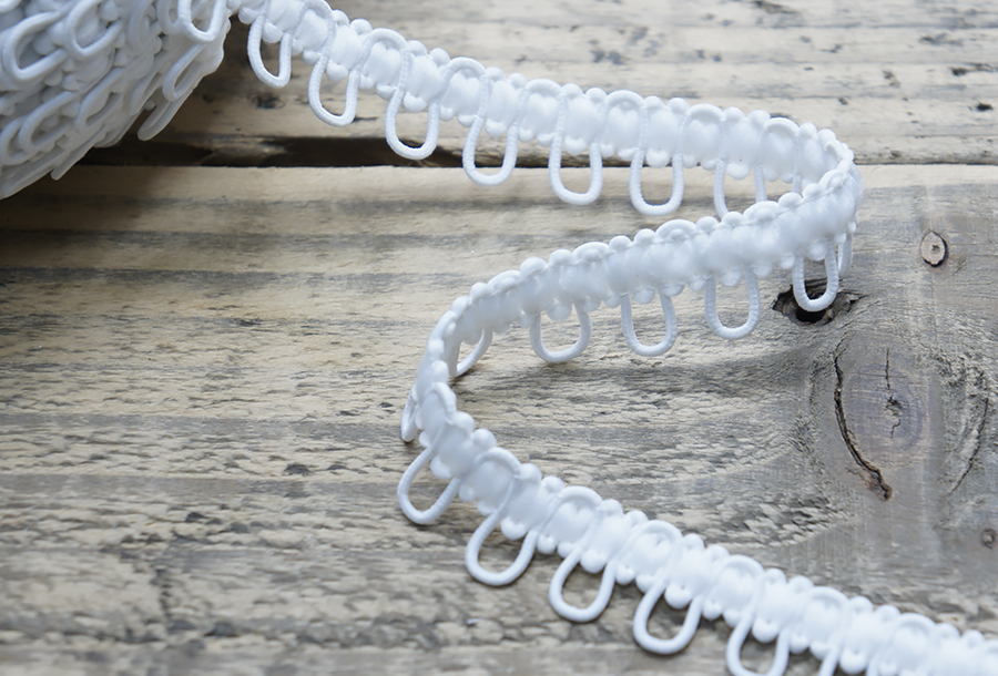 Петлі корсетні 15 мм на тасьмі