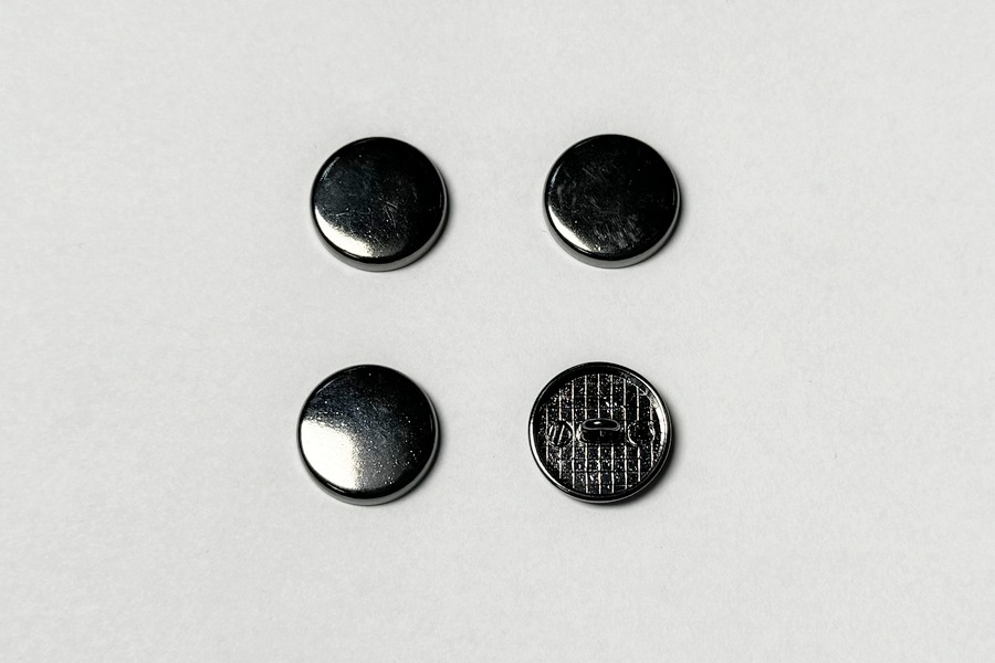 Гудзик на ніжці 18 мм Mertbutton нікель чорний CN-26