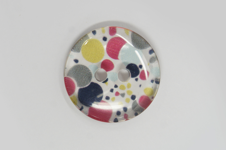 Гудзик 28 мм Mertbutton 2 отвори з принтом різнокольоровий СВ-016-44-777