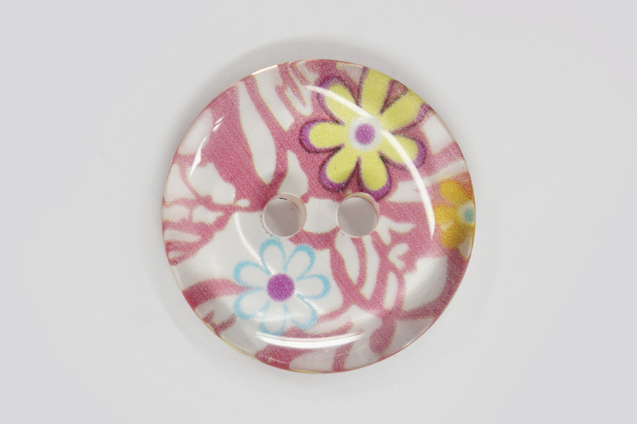 Гудзик 28 мм Mertbutton 2 отвори з принтом різнокольоровий СВ-006-44-777