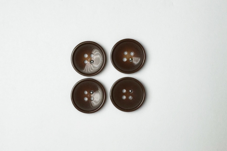 Гудзик 20 мм Mertbutton 4 отвори класичний какао