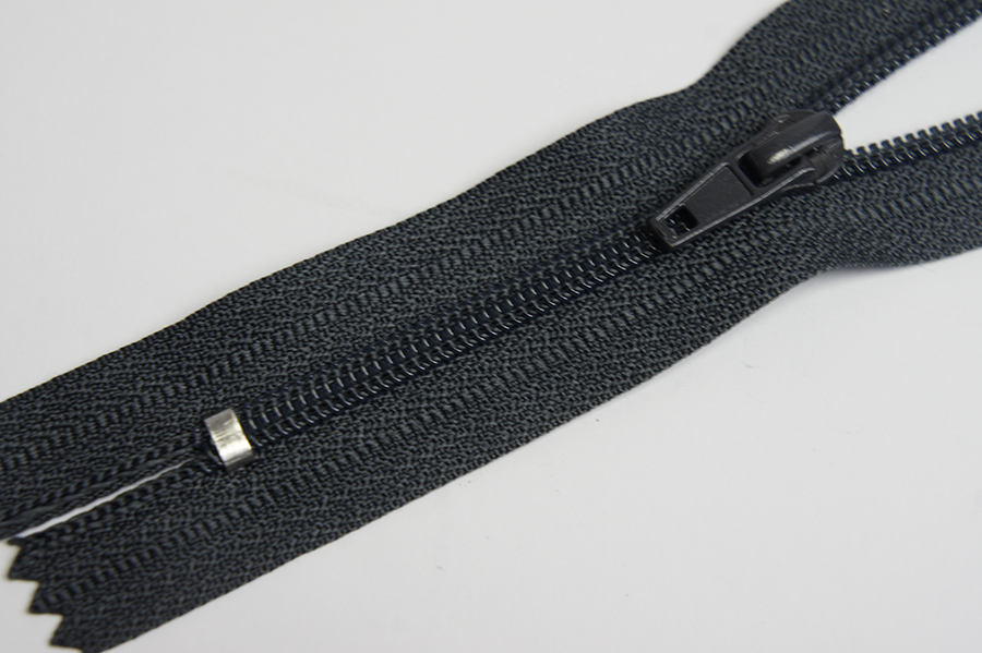 Блискавка MH Тип 4 сірий темний 18 см