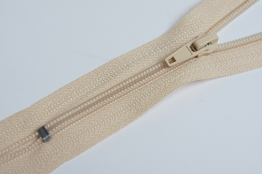 Блискавка MH Тип 4 персиковий рожевий 18 см 4NCE-018-0000-0227