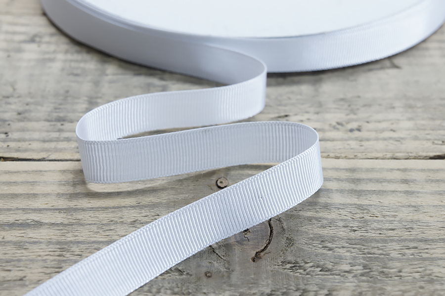 Тасьма 15 мм білий