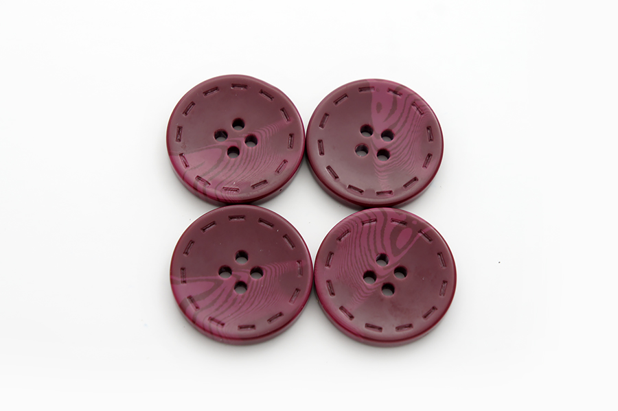 Гудзик 28 мм Mertbutton 4 отвори класичний малиновий темний