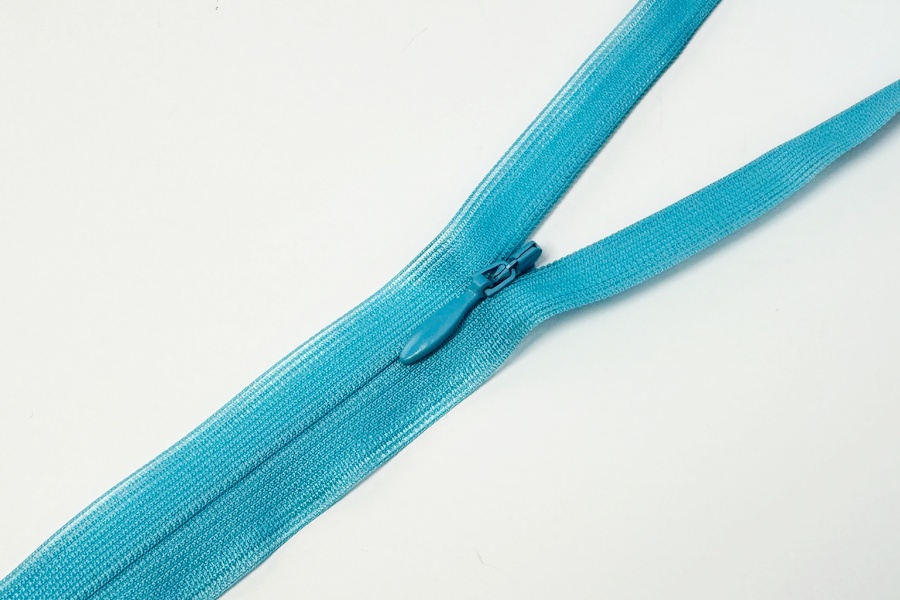 Блискавка YKK Тип 2 бірюзовий світлий 60 см CHC-60-547-DA