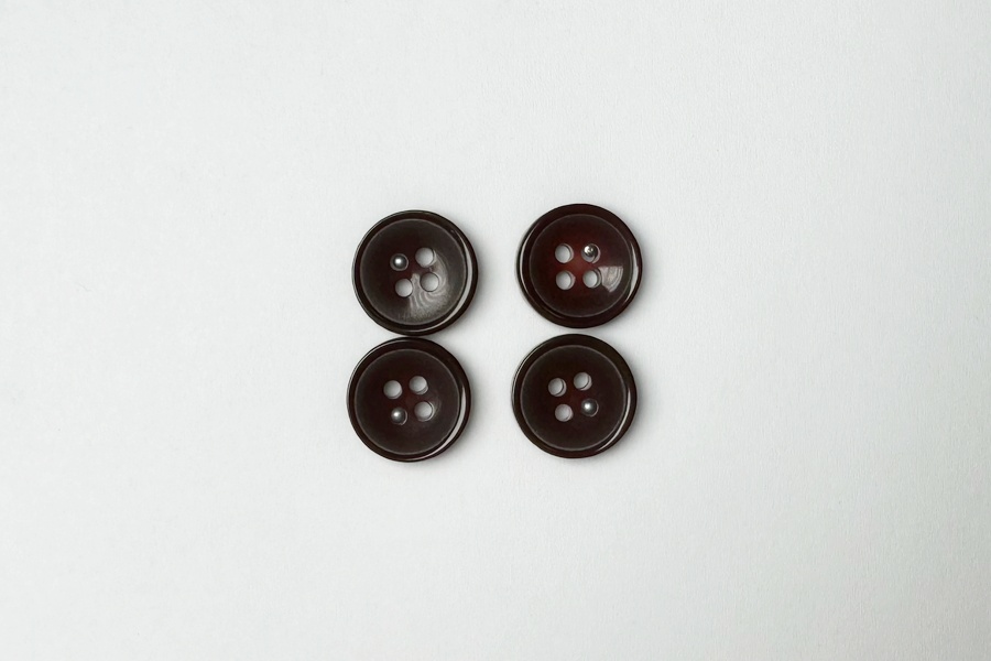 Гудзик 15 мм Mertbutton 4 отвори фактурний бордовий коричневий