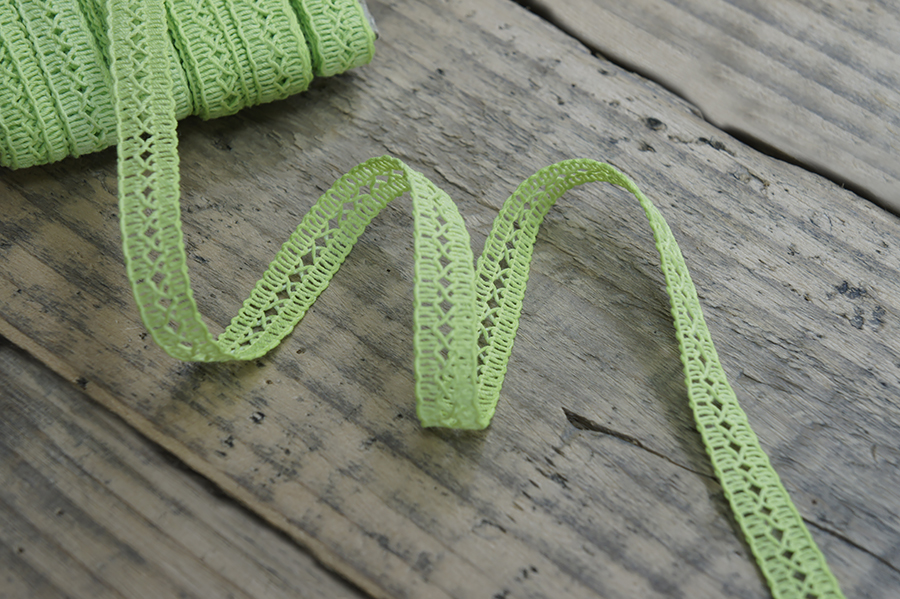 Мереживо бавовна 13 мм Лента салатовий кислотний