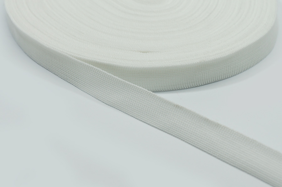 Тасьма 18 мм в'язана білий