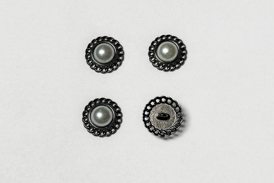 Гудзик на ніжці 18 мм Mertbutton нікель чорний UTS-63