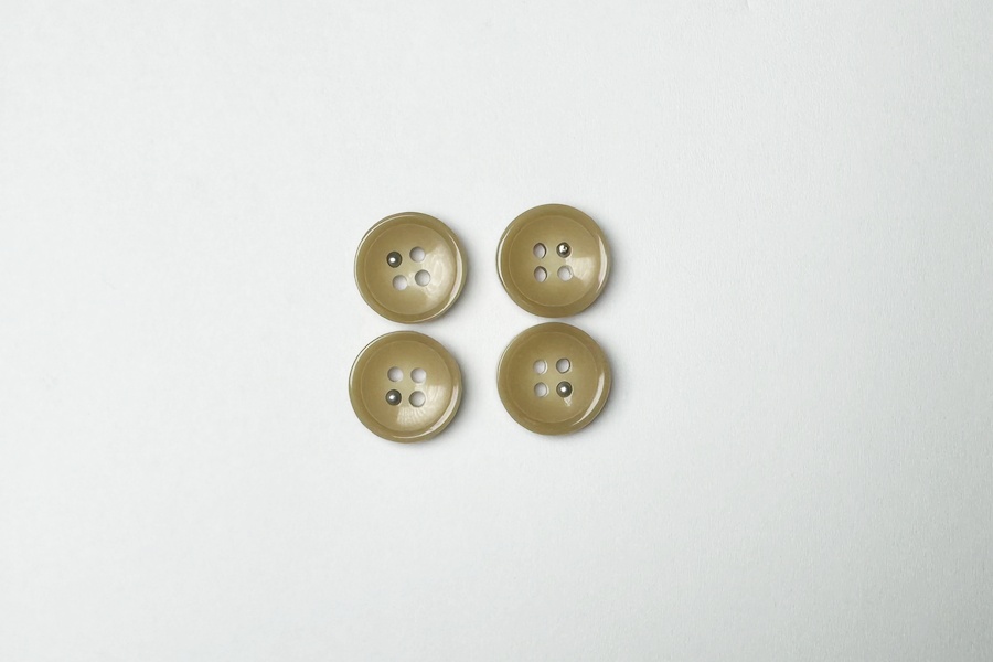 Гудзик 15 мм Mertbutton 4 отвори фактурний полиновий